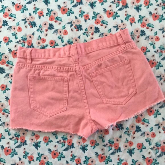 Forever 21 Jean shorts - Picture 2 of 4